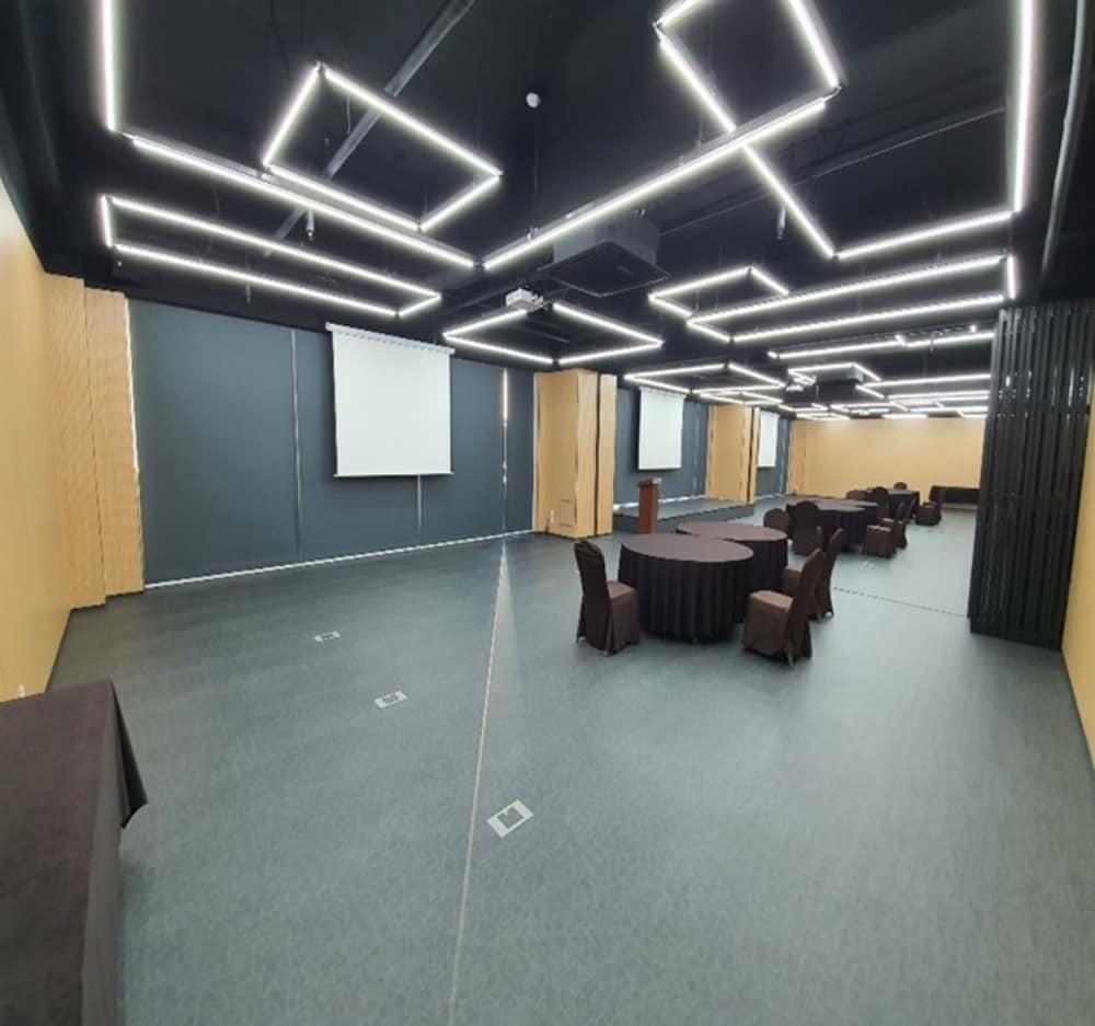Osong H Hotel Sejong City Cheongju Esterno foto
