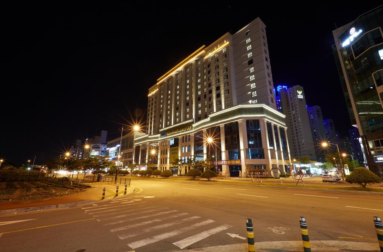 Osong H Hotel Sejong City Cheongju Esterno foto