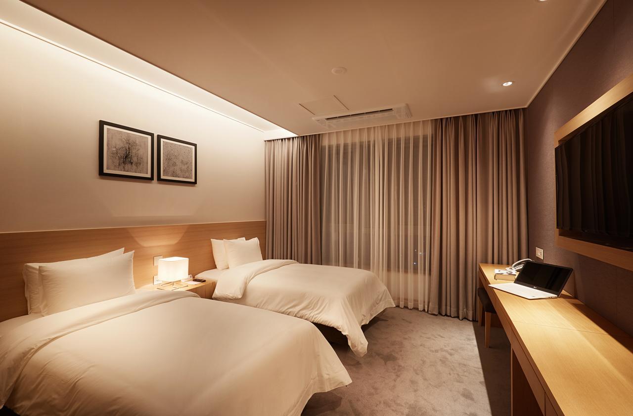 Osong H Hotel Sejong City Cheongju Esterno foto