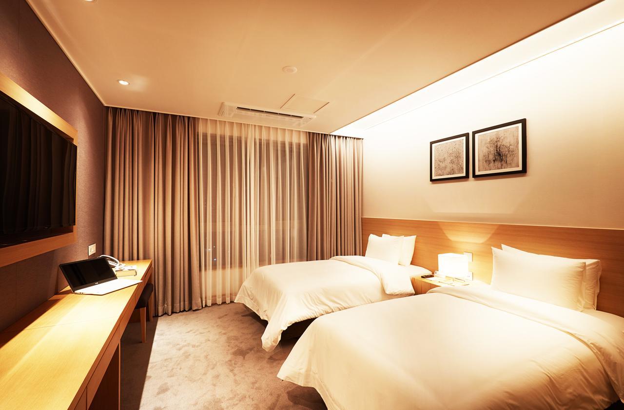 Osong H Hotel Sejong City Cheongju Esterno foto