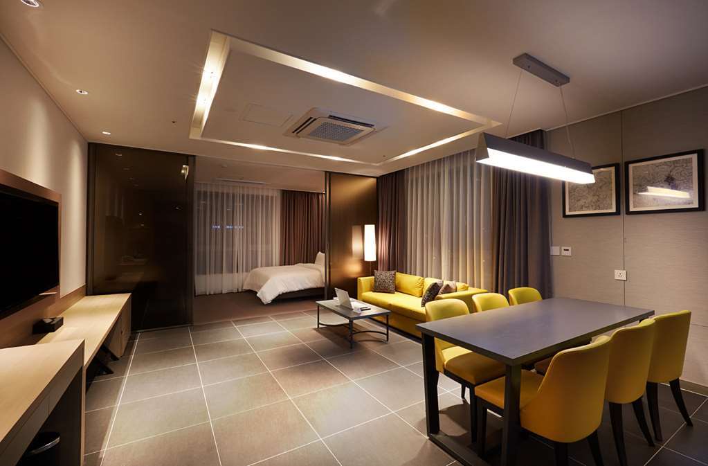 Osong H Hotel Sejong City Cheongju Camera foto