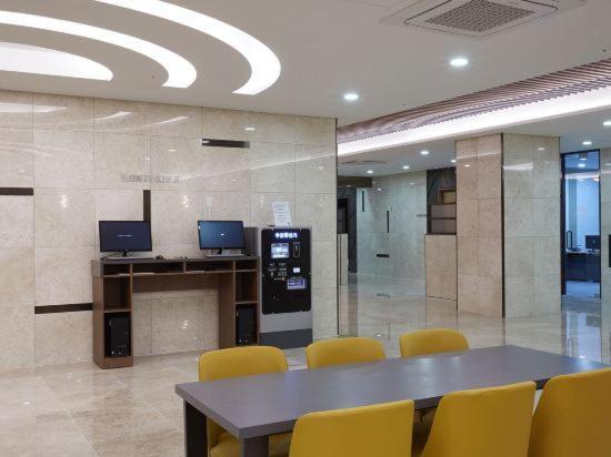 Osong H Hotel Sejong City Cheongju Esterno foto